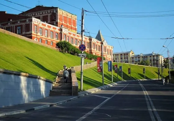 Спуск у Драмтеатра — фото 1